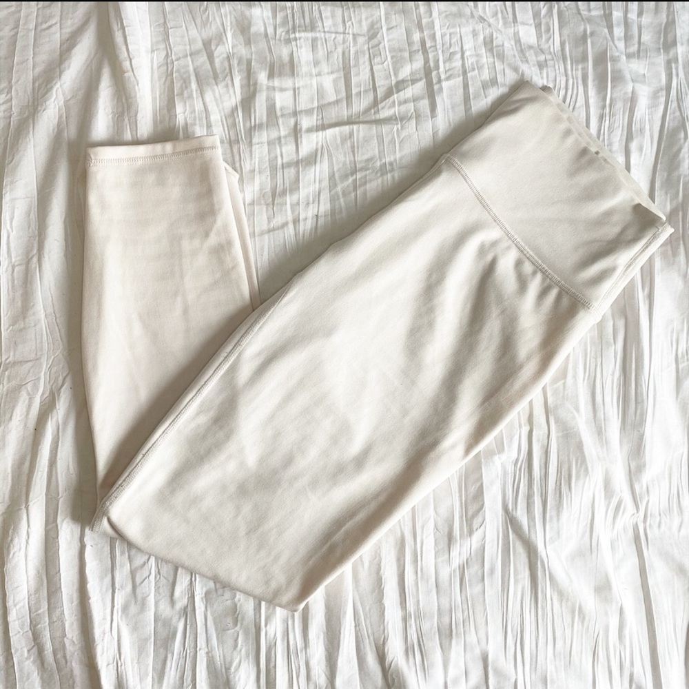 Fabletics Cream Leggings White Medium Shimmer Soft Butter Athletic Offwhite